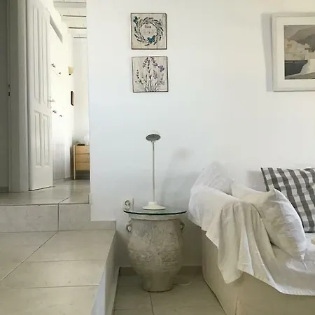 Terrace House Serifos Town